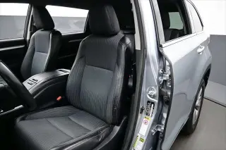 Toyota Highlander 2014 LE 4dr SUV (3.5L V6)
