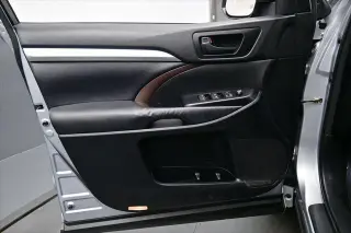 Toyota Highlander 2014 LE 4dr SUV (3.5L V6)