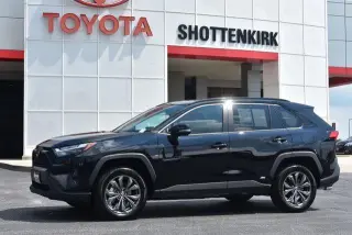 Toyota RAV4 Hybrid 2025 AWD XLE Premium 4dr SUV