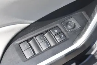 Toyota RAV4 Hybrid 2025 AWD XLE Premium 4dr SUV