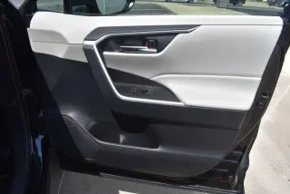 Toyota RAV4 Hybrid 2025 AWD XLE Premium 4dr SUV