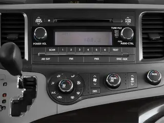 Toyota Sienna 2014 XLE 7-Pasajeros Asiento Auto Acceso 4dr Mini-Van