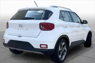 Hyundai VENUE 2025 SEL 4dr Crossover