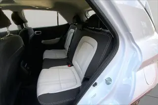 Hyundai VENUE 2025 SEL 4dr Crossover