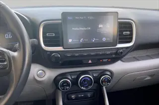 Hyundai VENUE 2025 SEL 4dr Crossover