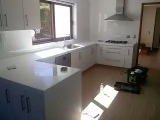 Pulido y reparación corian