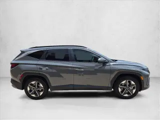 Hyundai TUCSON 2026 SEL 4dr SUV