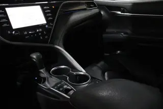 Toyota Camry Hybrid 2020 XLE 4dr Sedan