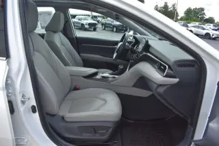 Toyota Camry 2023 AWD XLE 4dr Sedán