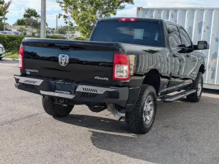 Ram 2500 2022 4x4 Big Horn 4dr Crew Cab 6.3 ft. SB Pickup