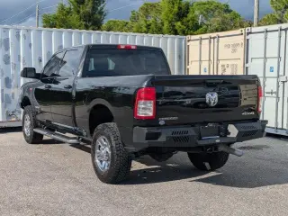 Ram 2500 2022 4x4 Big Horn 4dr Crew Cab 6.3 ft. SB Pickup