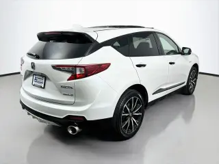 Acura RDX 2025 SH-AWD SUV de 4 puertas con paquete Advance y A-SPEC