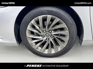Lexus ES 350 2024 Lujo 4dr Sedán