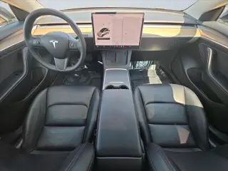 Tesla Modelo 3 2021 Rango Estándar Plus 4p Sedan