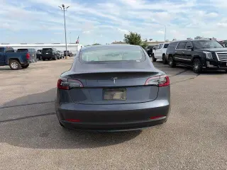 Tesla Model 3 2023 4dr Sedan