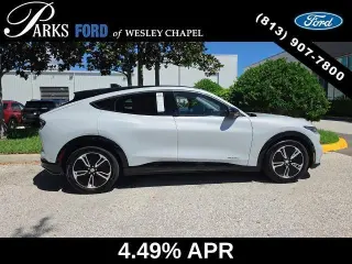 Ford Mustang Mach-E 2023 Premium 4dr SUV