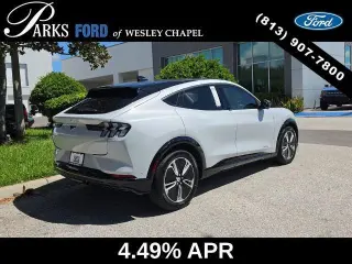 Ford Mustang Mach-E 2023 Premium 4dr SUV