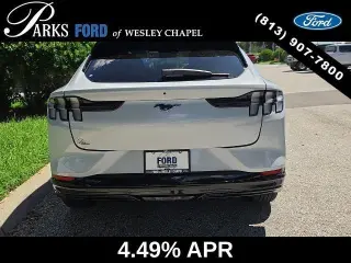 Ford Mustang Mach-E 2023 Premium 4dr SUV
