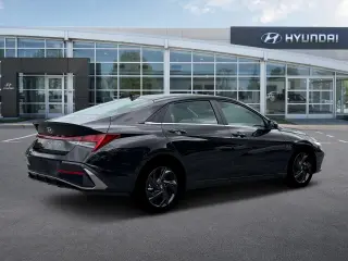 Hyundai ELANTRA 2026 SEL Sport Premium 4p Sedán