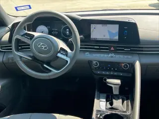 Hyundai ELANTRA 2023 SEL Sedán de 4 puertas
