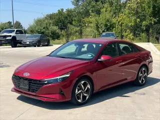Hyundai ELANTRA 2023 SEL Sedán de 4 puertas
