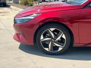 Hyundai ELANTRA 2023 SEL Sedán de 4 puertas