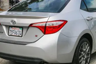 Toyota Corolla 2015 S Plus 4p Sedan 6M