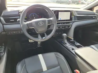 Toyota Camry 2025 SE 4p Sedan