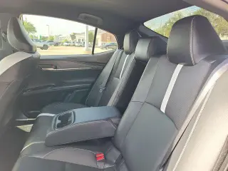 Toyota Camry 2025 SE 4p Sedan