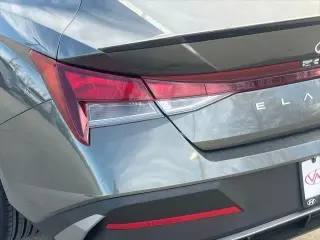 Hyundai Elantra 2026 SEL Sport sedán de 4 puertas
