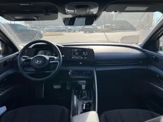 Hyundai Elantra 2026 SEL Sport sedán de 4 puertas