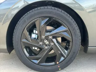 Hyundai Elantra 2026 SEL Sport sedán de 4 puertas