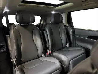 Kia Carnival Híbrido 2025 SX Prestige 4p Mini-Furgoneta