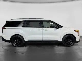 Kia Carnival Híbrido 2025 SX Prestige 4p Mini-Furgoneta