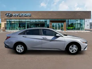 Hyundai ELANTRA 2026 SE 4dr Sed n