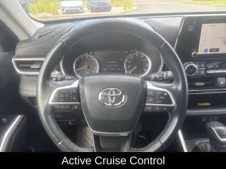Toyota Highlander 2023 AWD XLE 4p SUV