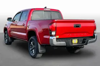Toyota Tacoma 2022 4x2 SR5 4p Doble Cabina 5.0 ft SB