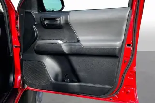 Toyota Tacoma 2022 4x2 SR5 4p Doble Cabina 5.0 ft SB