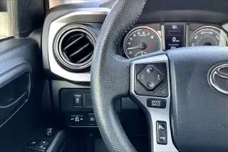 Toyota Tacoma 2022 4x2 SR5 4p Doble Cabina 5.0 ft SB