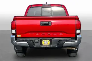 Toyota Tacoma 2022 4x2 SR5 4p Doble Cabina 5.0 ft SB