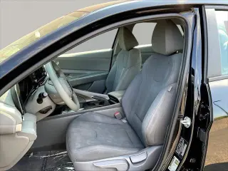 Hyundai ELANTRA 2023 SE 4dr Sedan