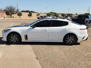 Kia Stinger 2022 GT-Line 4p Sedana