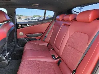 Kia Stinger 2022 GT-Line 4p Sedana