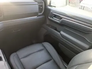 GMC Sierra 1500 2025 4x2 SLT 4dr Cabina de tripulacion con 5.8 pies BA