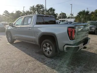 GMC Sierra 1500 2025 4x2 SLT 4dr Cabina de tripulacion con 5.8 pies BA