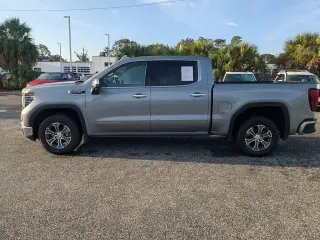 GMC Sierra 1500 2025 4x2 SLT 4dr Cabina de tripulacion con 5.8 pies BA