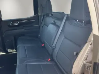 GMC Sierra 1500 2025 4x4 SLT 4p Crew Cab 5.8 ft. CB