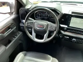 GMC Sierra 1500 2025 4x4 SLT 4p. Cabina de tripulación 6.6 ft. SB
