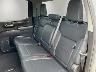 GMC Sierra 1500 2025 4x4 SLT 4p. Cabina de tripulación 6.6 ft. SB
