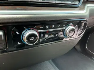 GMC Sierra 1500 2025 4x4 SLT 4p. Cabina de tripulación 6.6 ft. SB